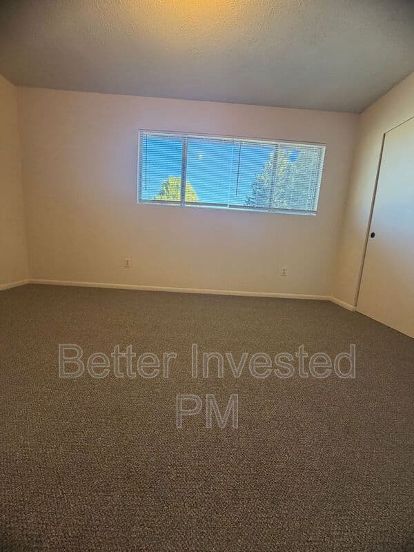 Ukiah Townhome: 972 Marlene