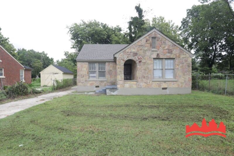 Memphis House: 1346 Mcmillan St