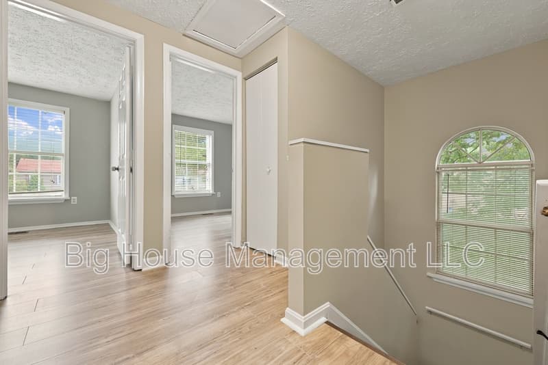 Waldorf Townhome: 1554 Pin Oak Dr