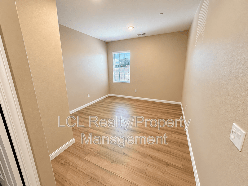 Winchester House: 29221 Searchers Ct