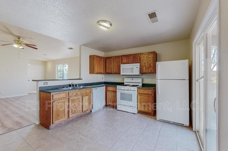 Rio Rancho House: 3473 Martin Meadows Drive Northeast