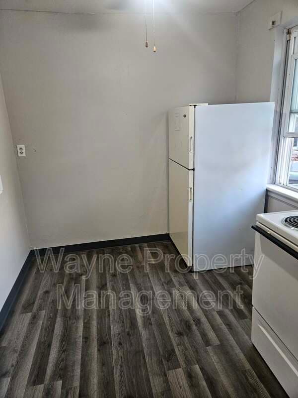 Hampton Condo: 21 N Federal St