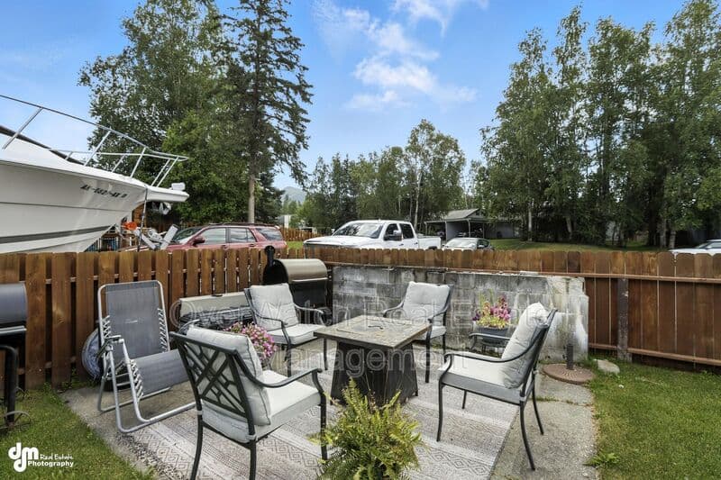 Anchorage Condo: 8611 Augusta Circle