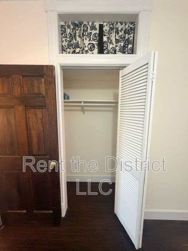 Washington Townhome: 413 T Street NW