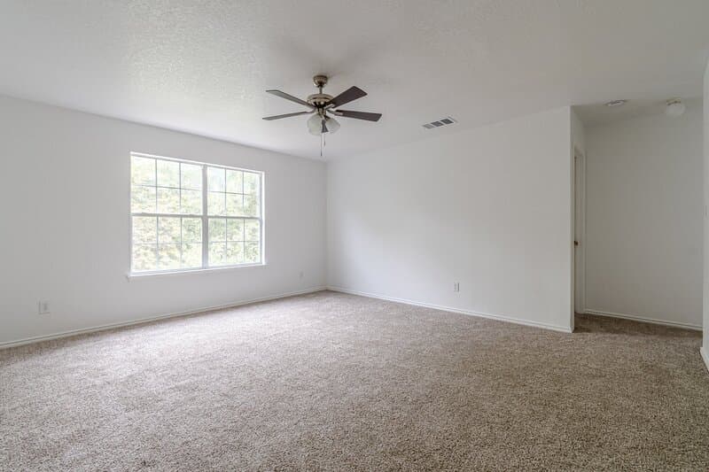 San Antonio House: 11223 Victory Cavern