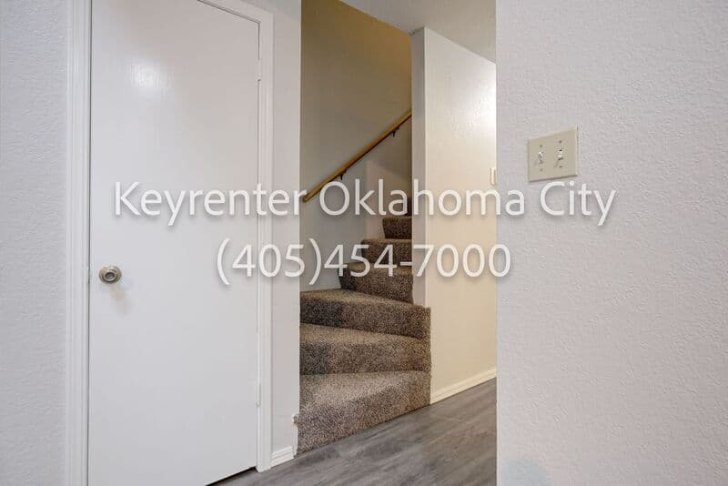 Norman Condo: 102 Harvard Rd