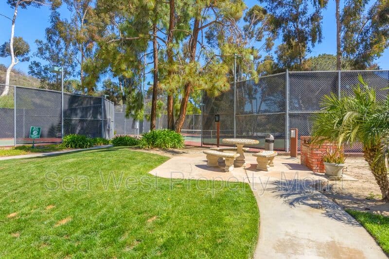 Encinitas Condo: 1730 S El Camino Real