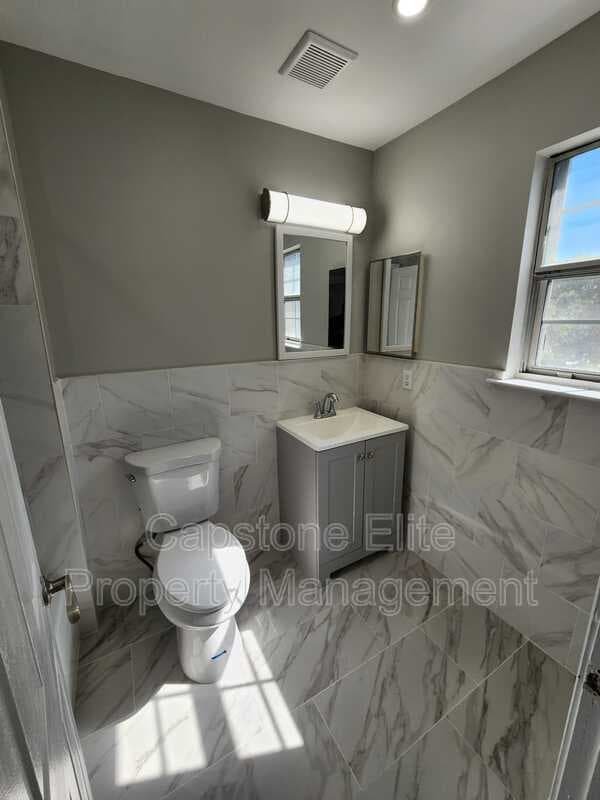 Newark Condo: 37 Howard Court