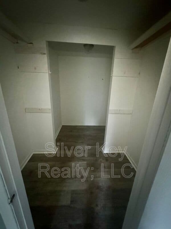 Athens House: 311 Sunset Drive