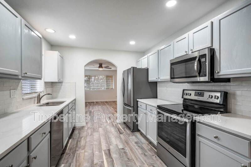 Monument House: 339 Fourth Street