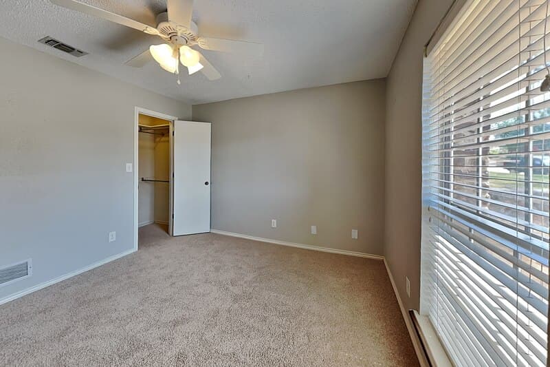 Carrollton House: 1605 Brighton Dr