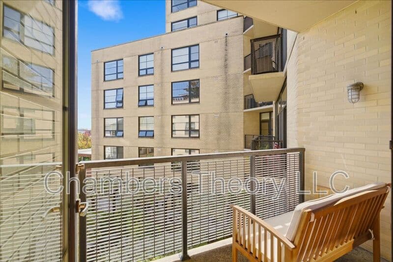 Washington Condo: 2125 14Th St NW