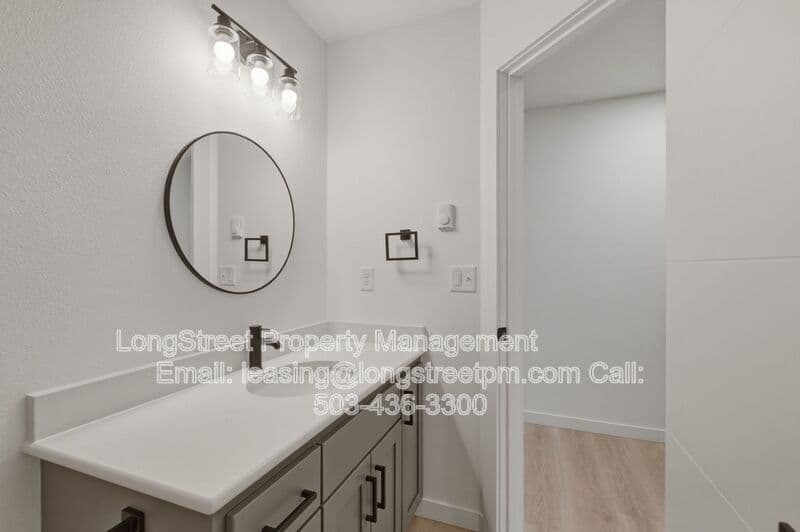 Philomath Condo: 826 S 19th St
