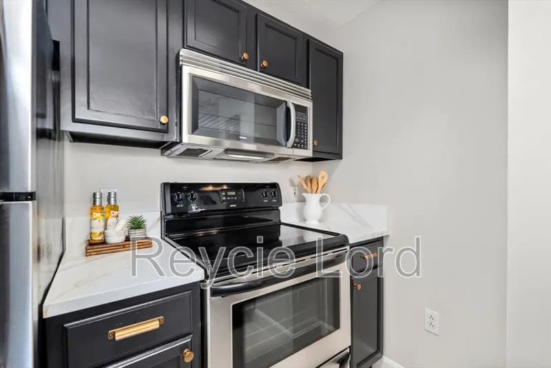 Cambridge Condo: 169 Monsignor O'Brien Highway