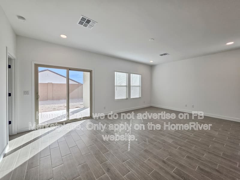 Buckeye House: 23467 W Albeniz Pl