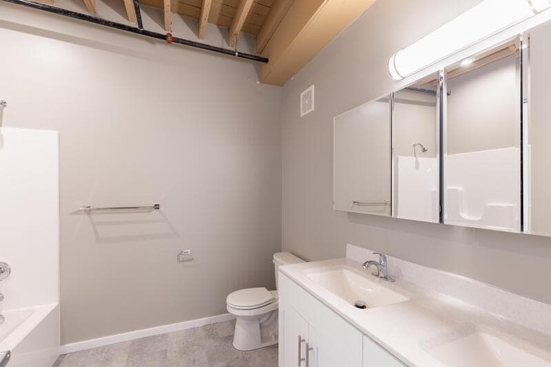Burlington Condo: 116 N. 4th St. #313