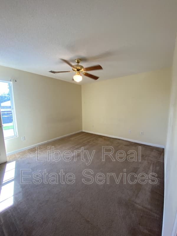 Hinesville Condo: 135 Rolland St