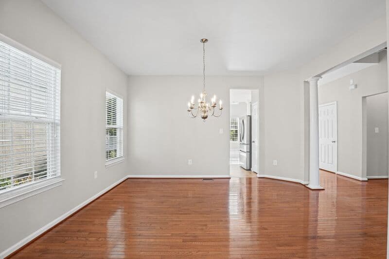 Fredericksburg House: 1100 Wright Court
