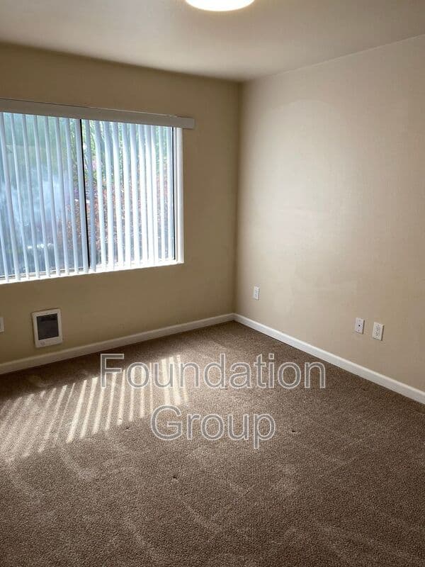Seattle House: 400 10th Ave