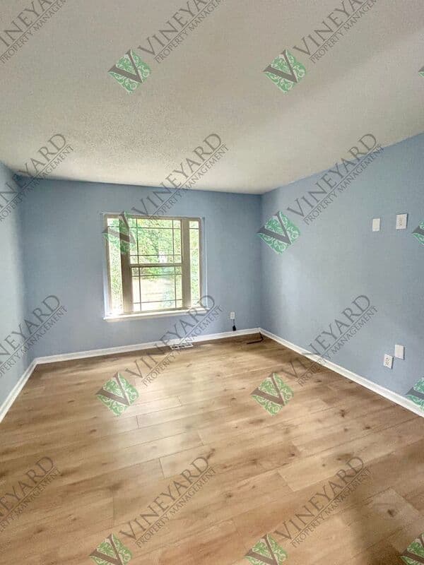 Smyrna Townhome: 1014 Falling Water Drive SE