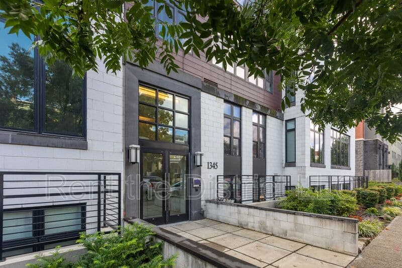 Washington Condo: 1345 K Street SE