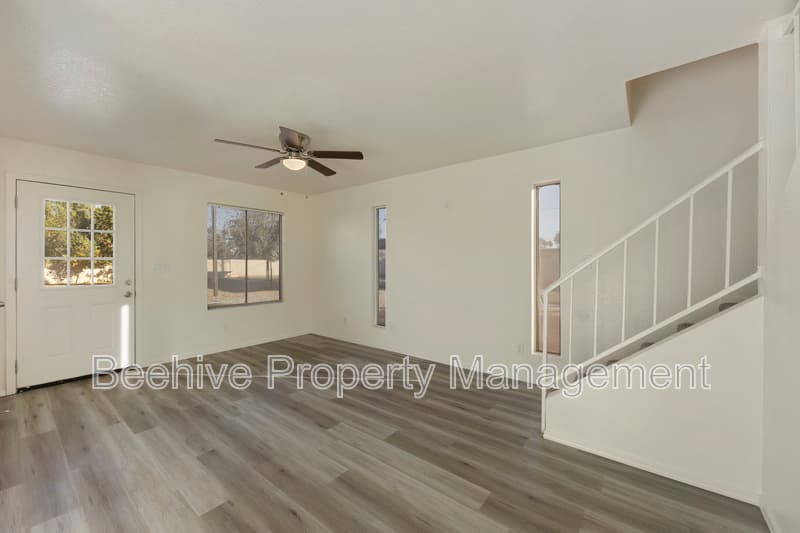 Phoenix House: 2732 E Culver St