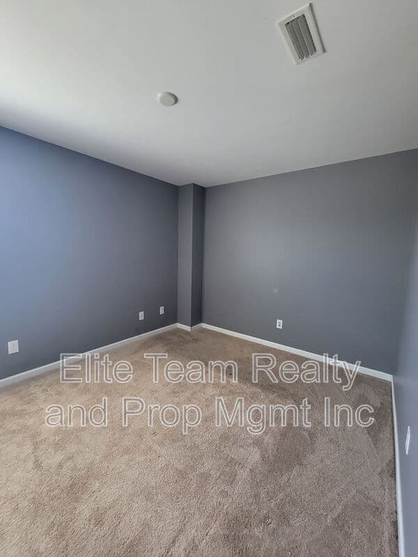 Concord House: 1349 Haestad Ct