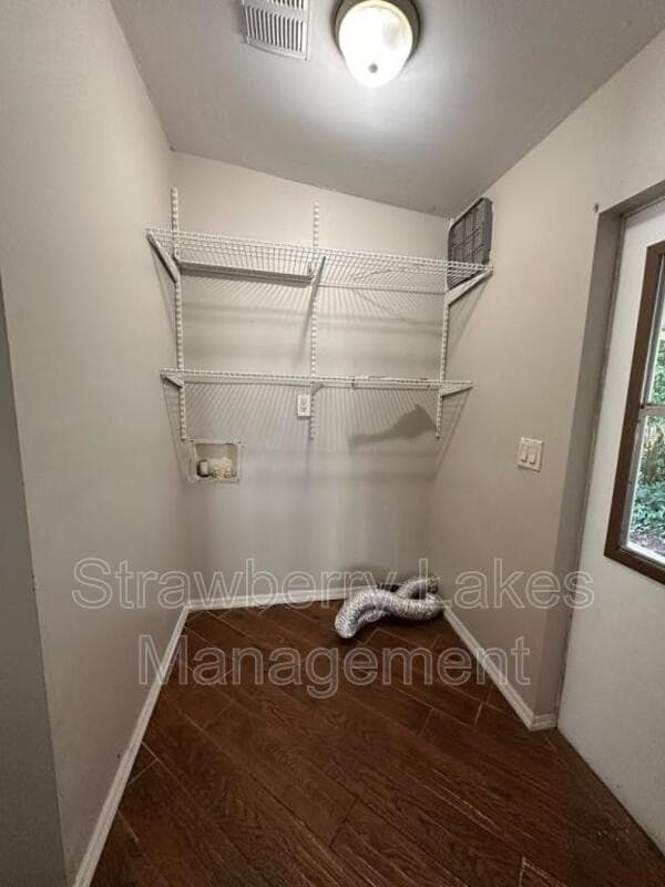 Zephyrhills House: 4710 Buckeye St