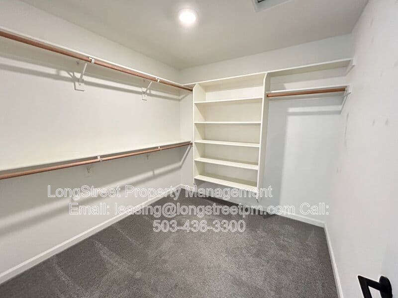 Adair Village House: 7237 SE Berg Dr