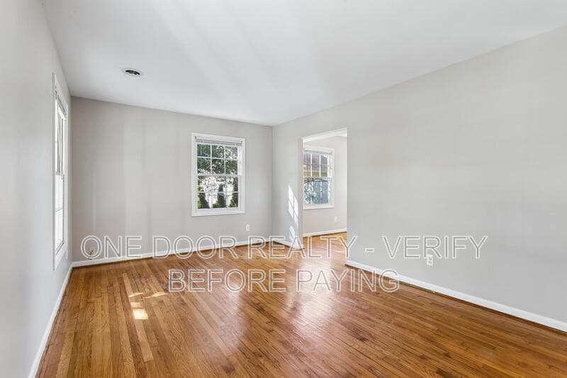 Williamsburg House: 115 King Henry Way