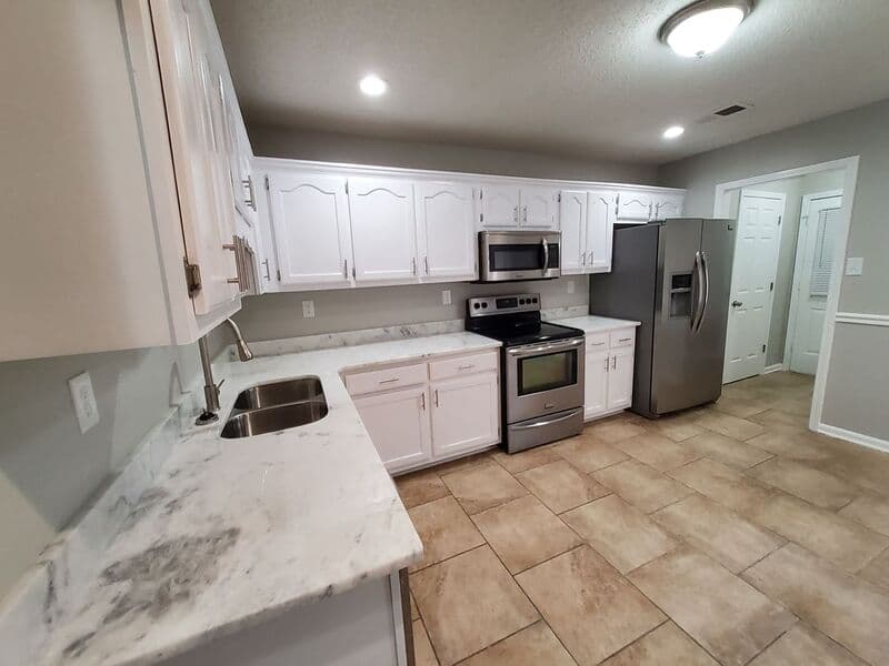 Cordova House: 647 S Sanga Rd