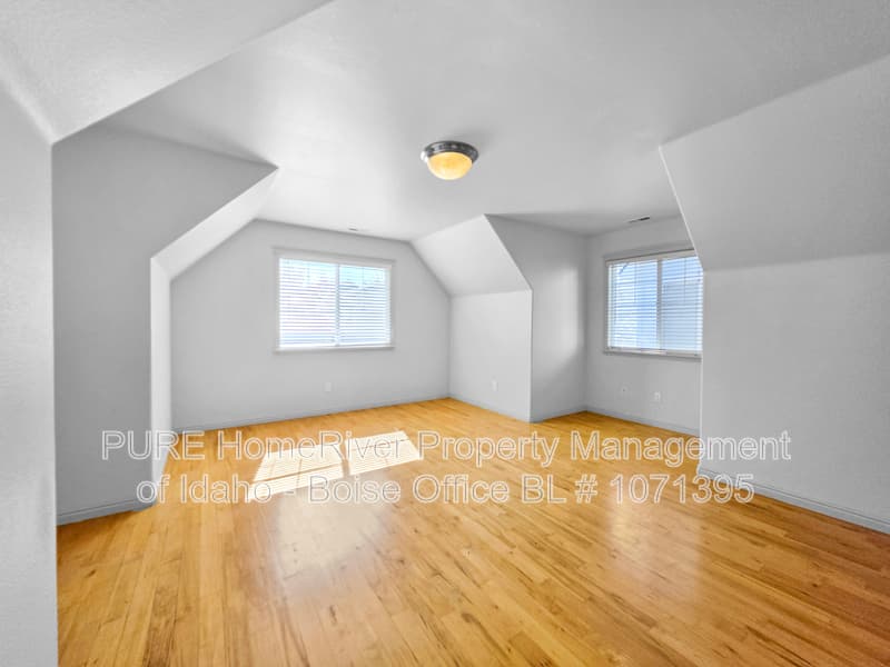 Boise House: 419 W Hale St