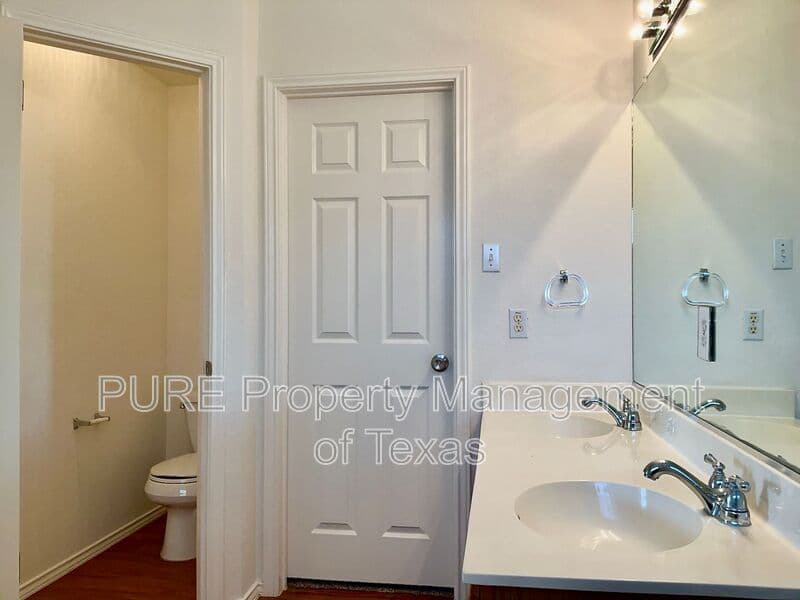 Round Rock House: 3123 Jazz St