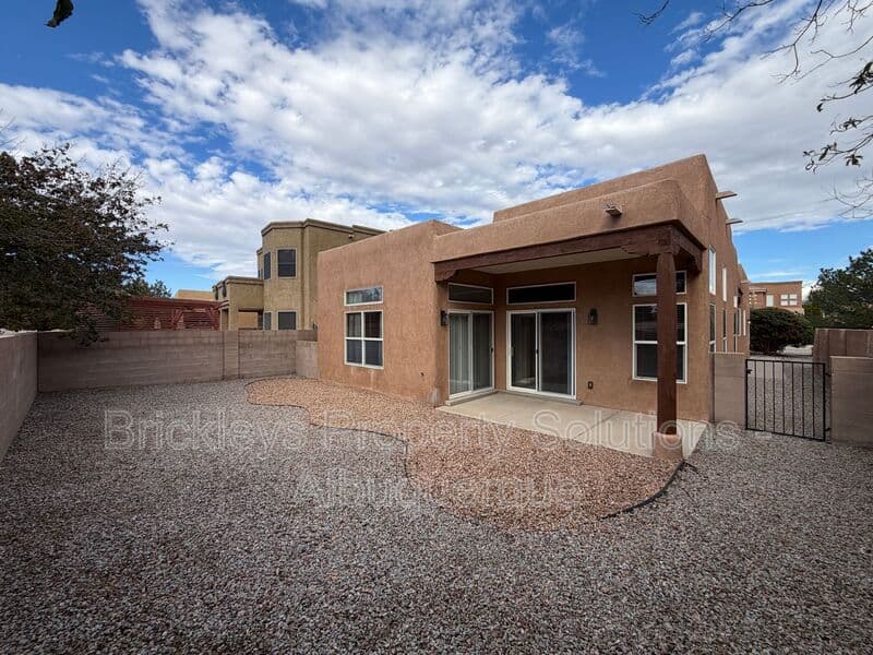 Rio Rancho House: 65 Willow Trace Court SE