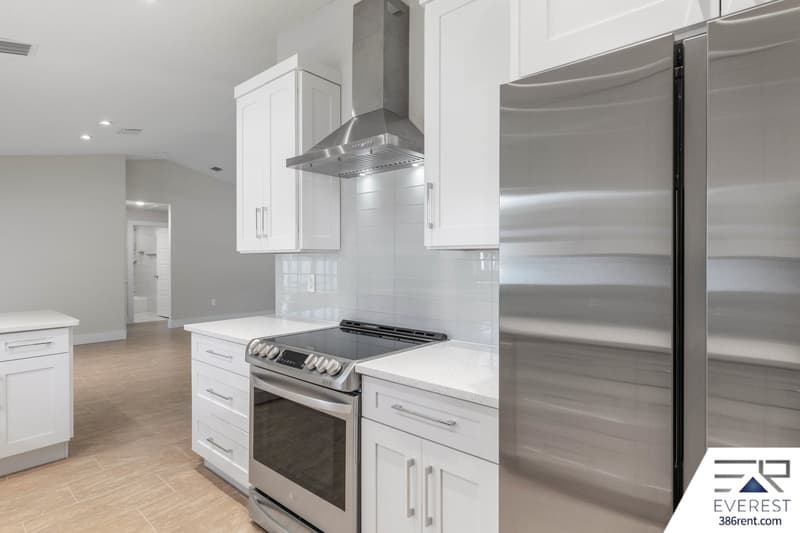 Palm Coast House: 12 Walt Place