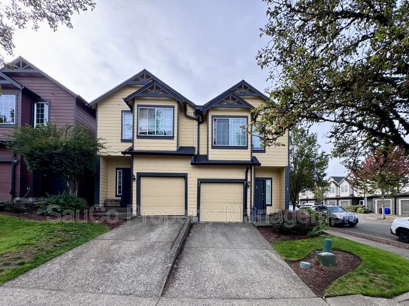 Gresham Condo: 5914 SE 16th Loop