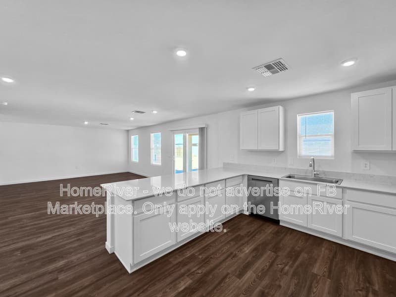 Arizona City House: 11025 Hobbit Dr