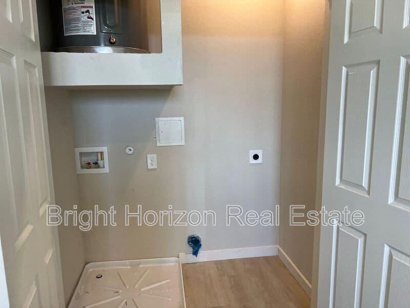 Fort Worth House: 3419 Valley Vista Drive