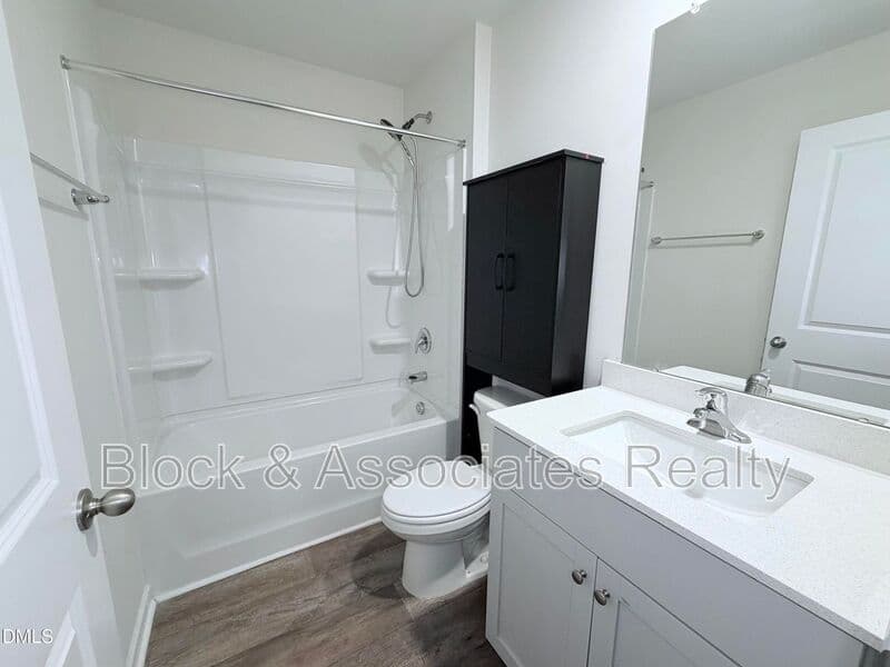 Raleigh House: 8640 Brixton Shay Drive