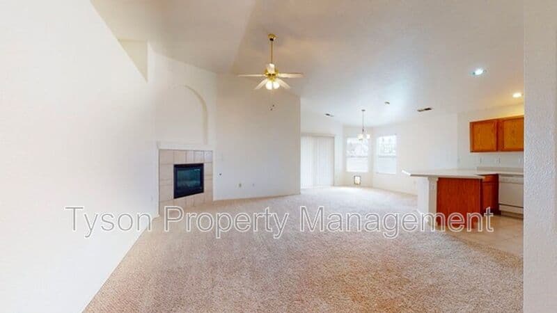 Rio Rancho House: 3422 Stony Meadows Cir NE