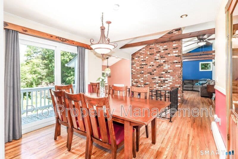 New Milford House: 212 Chestnut Land Rd.