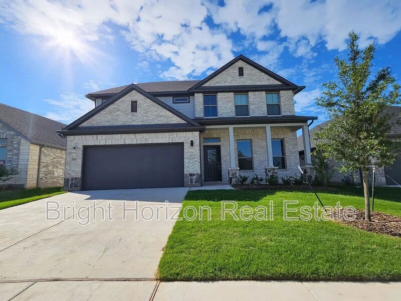 Fort Worth House: 2429 Linto Street