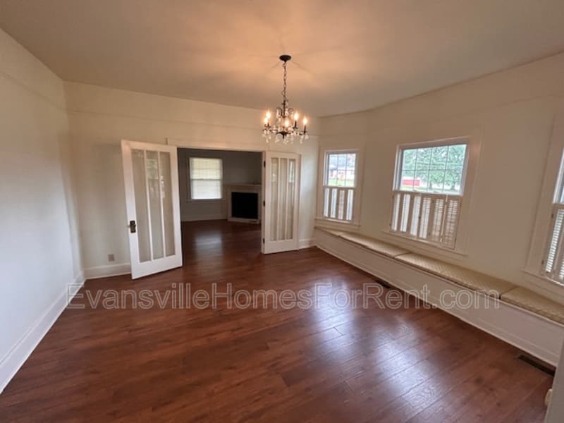 Evansville House: 4500 Middle Mount Vernon Road