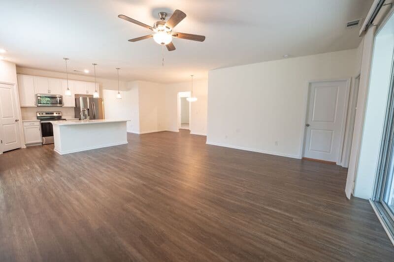 Richmond Hill House: 66 Rimmon Ct
