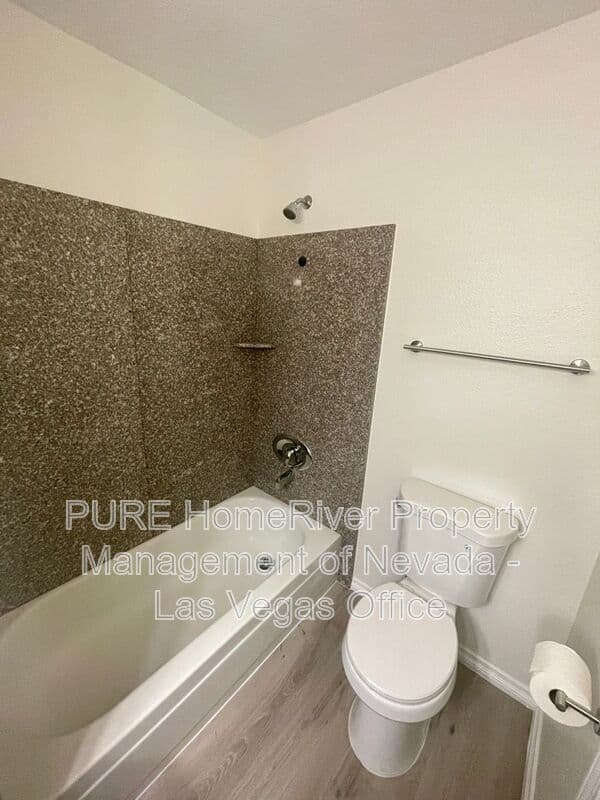 Las Vegas Condo: 5206 River Glen Dr