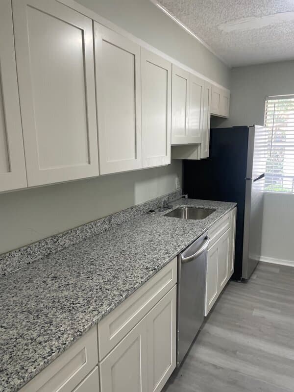 Columbia Condo: 1208 Bush River Rd