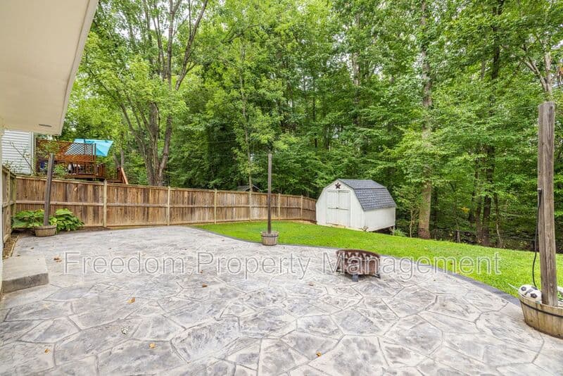 Woodbridge House: 5256 Sudberry Ln