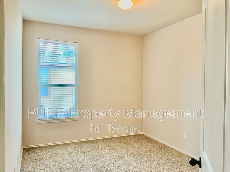 Georgetown Townhome: 124 S. Holly Street