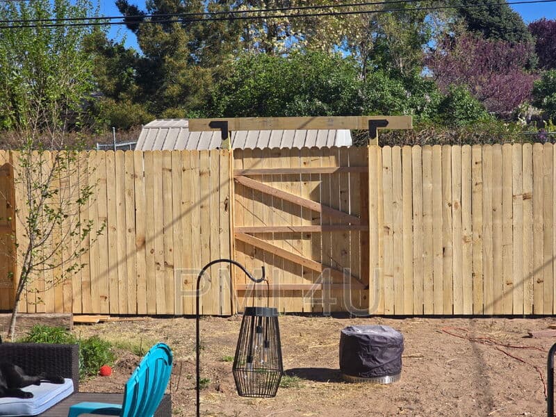 Albuquerque House: 1733 Indian School Rd NW