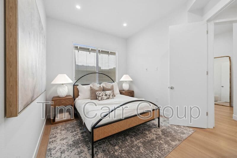Costa Mesa Condo: 376 Hamilton Street